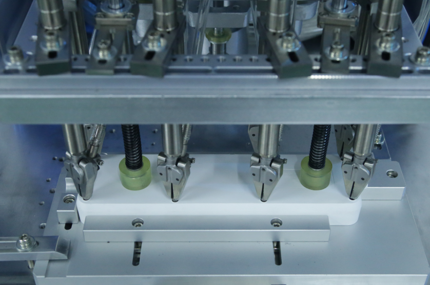 自動鎖螺絲機 自動鎖螺絲機