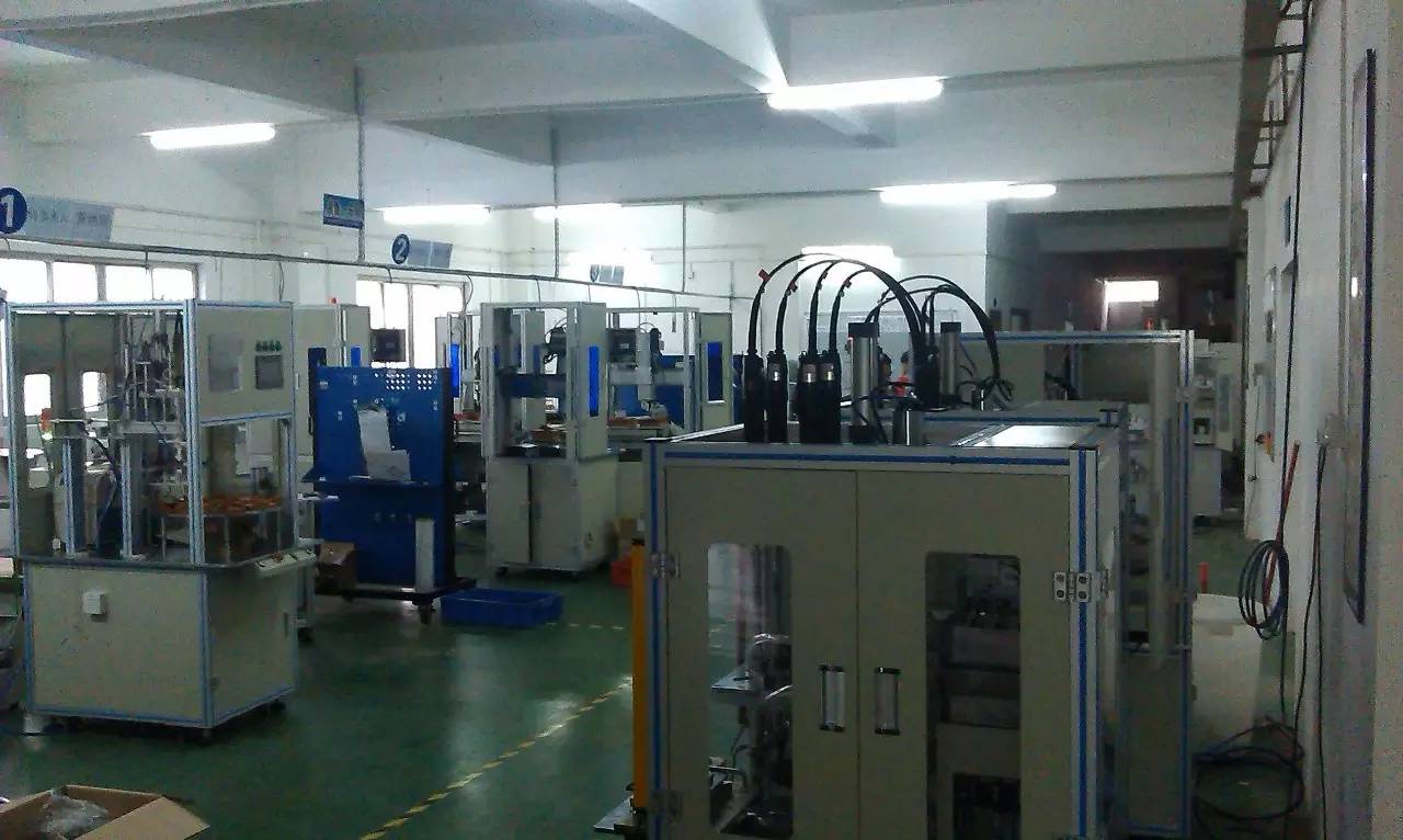 精心自動(dòng)鎖螺絲機(jī)生產(chǎn)車間 自動(dòng)鎖螺絲機(jī)